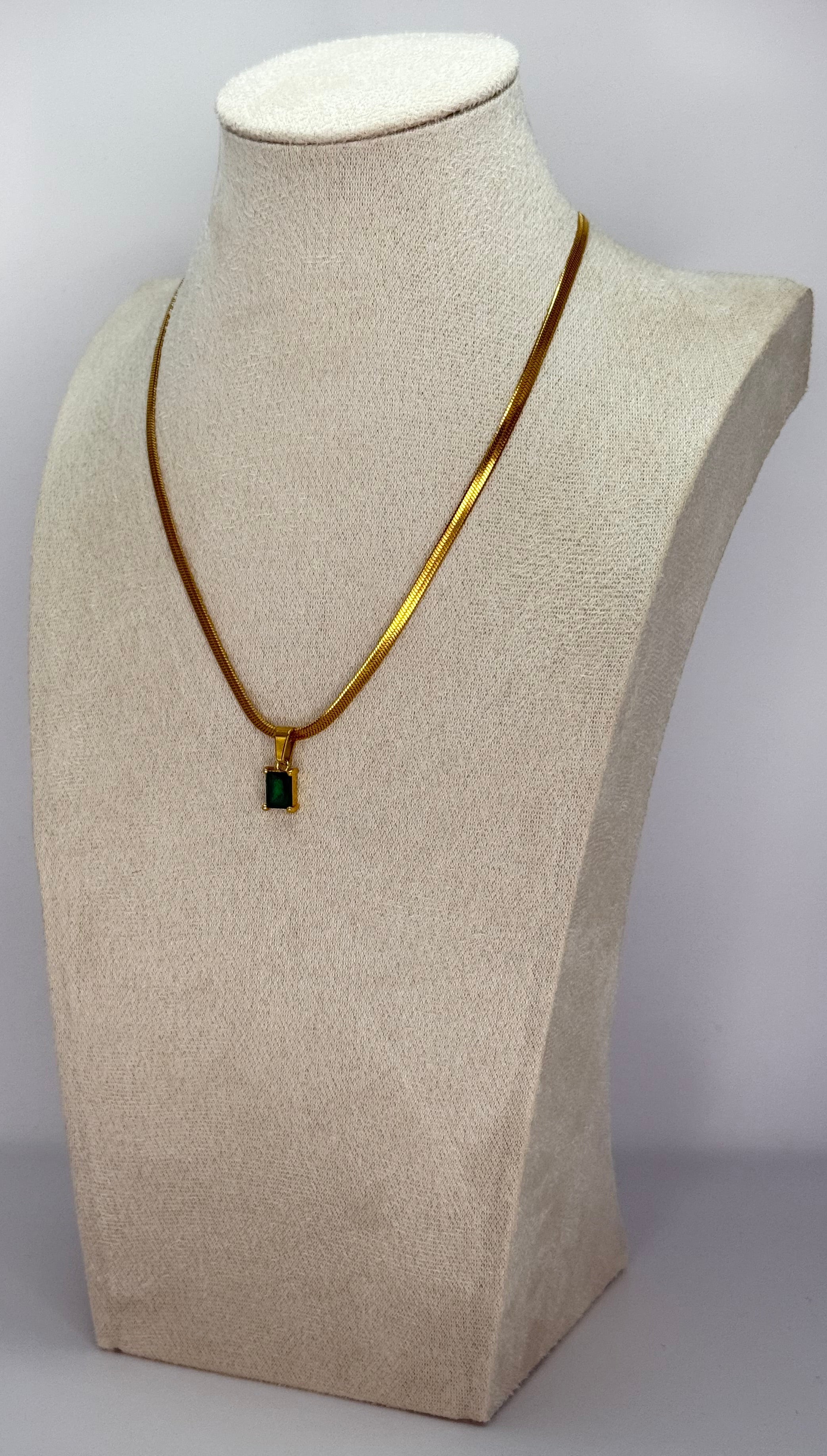 Collana pietra verde