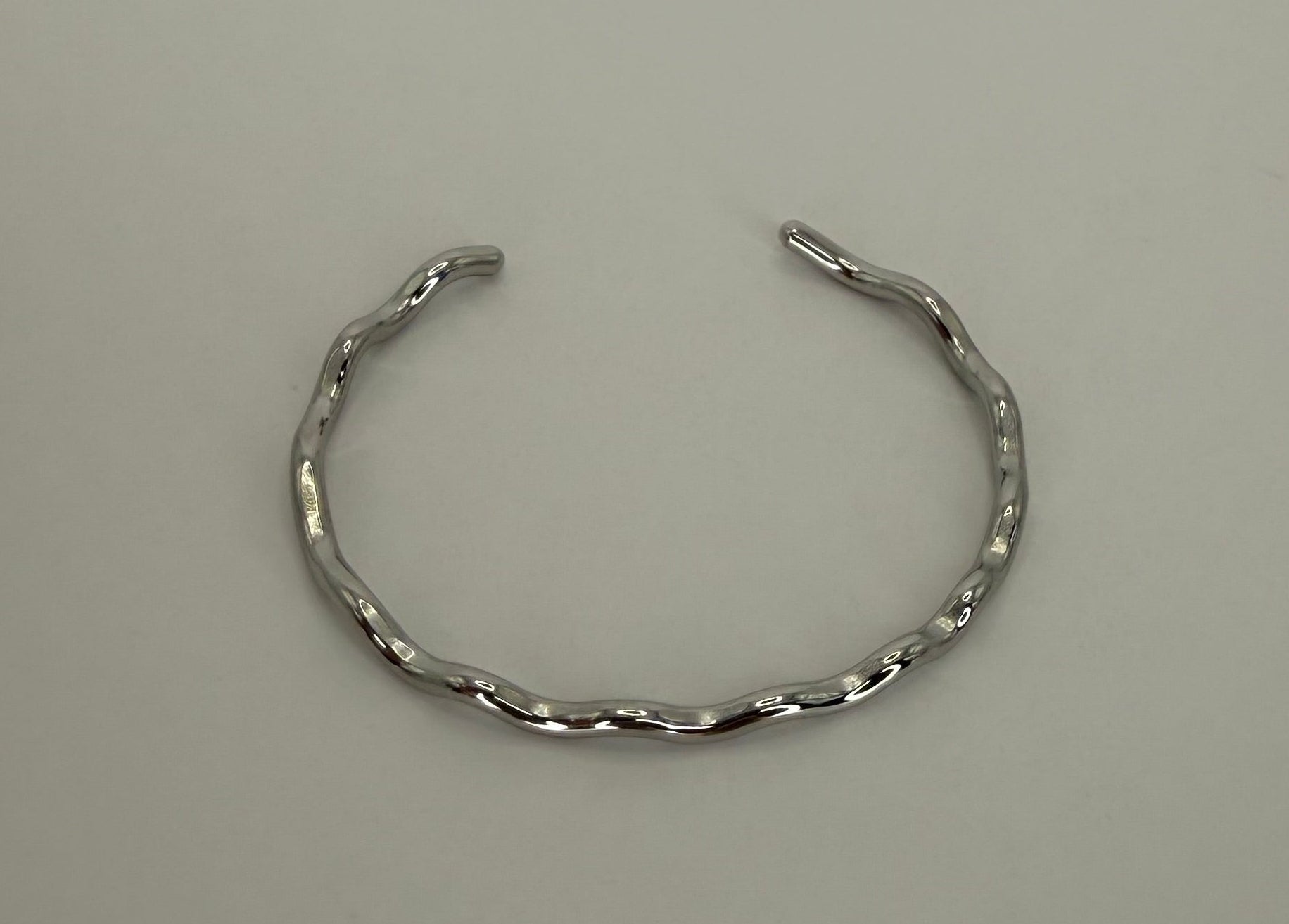 Bracciale ondulato